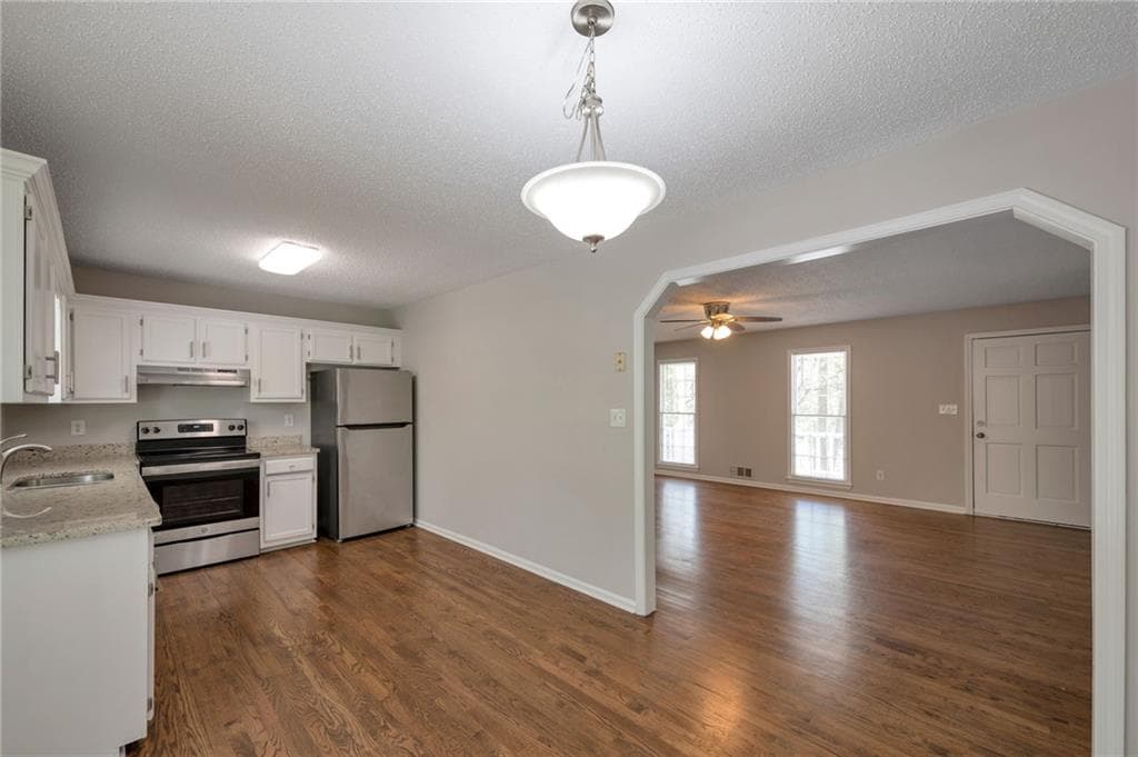 3 bedroom, 2 bathroom, 1,699 sq ft single family residence under contract at 252 Amber Way, Dallas, GA 30157 — photo 9