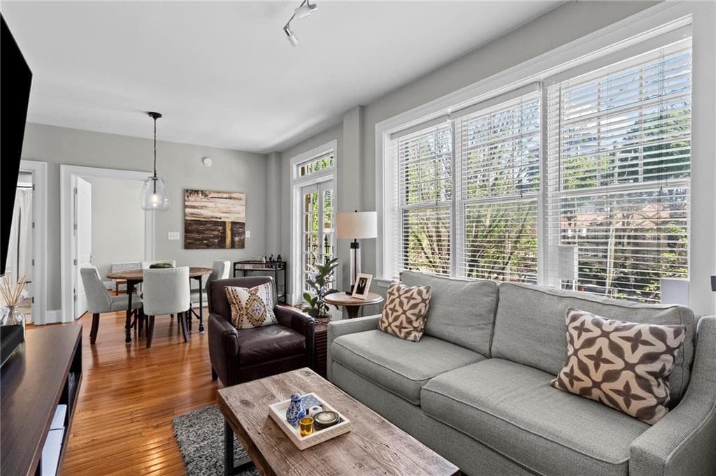 1 bedroom, 1 bathroom, 715 sq ft condominium for sale at 908 Juniper Street 207, Atlanta, GA 30309 — photo 10