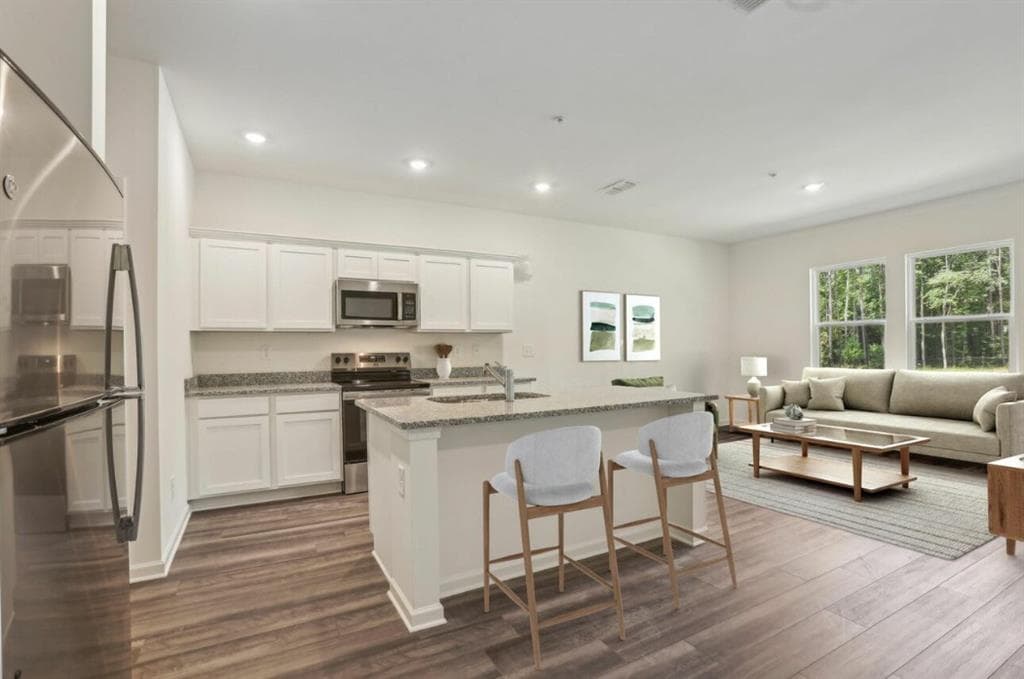 3 bedroom, 3 bathroom, 1,764 sq ft townhouse under contract at 3024 Osier Circle, Douglasville, GA 30135 — photo 5