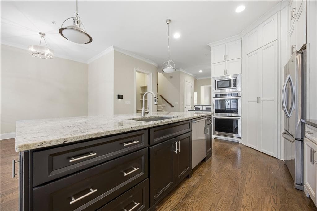 4 bedroom, 4 bathroom, 3,972 sq ft townhouse for sale at 1117 Cordia Avenue, Atlanta, GA 30318 — photo 10