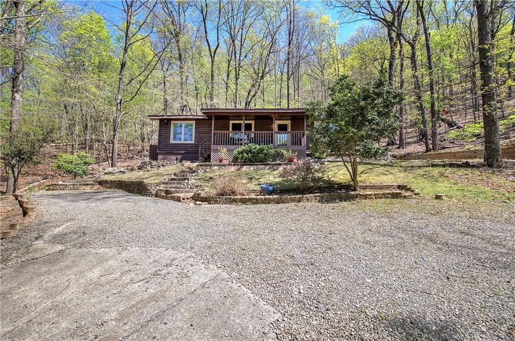 3 bedroom, 2 bathroom, 1,280 sq ft single family residence for sale at 147 Laurel Mill Trail, Jasper, GA 30143 — photo 2