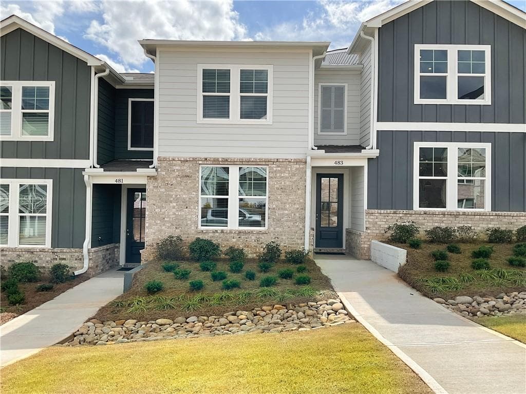 3 bedroom, 3 bathroom, 1,764 sq ft townhouse for rent at 483 Crown Drive, Emerson, GA 30137 for $2,050 a month