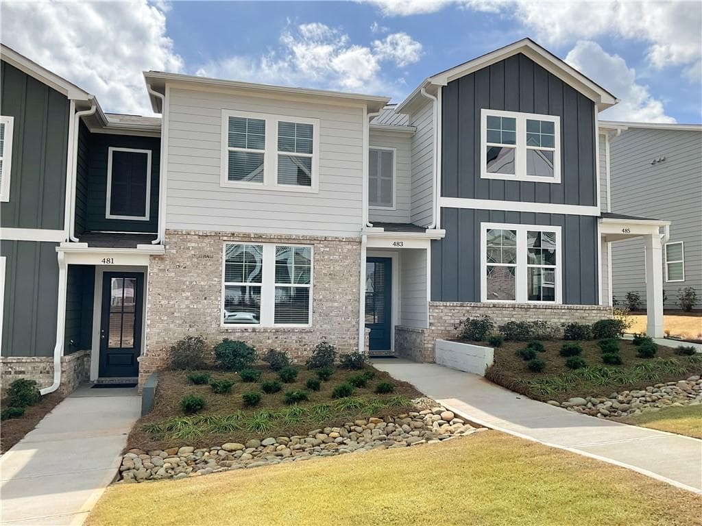 3 bedroom, 3 bathroom, 1,764 sq ft townhouse for rent at 483 Crown Drive, Emerson, GA 30137 for $2,050 a month — photo 2