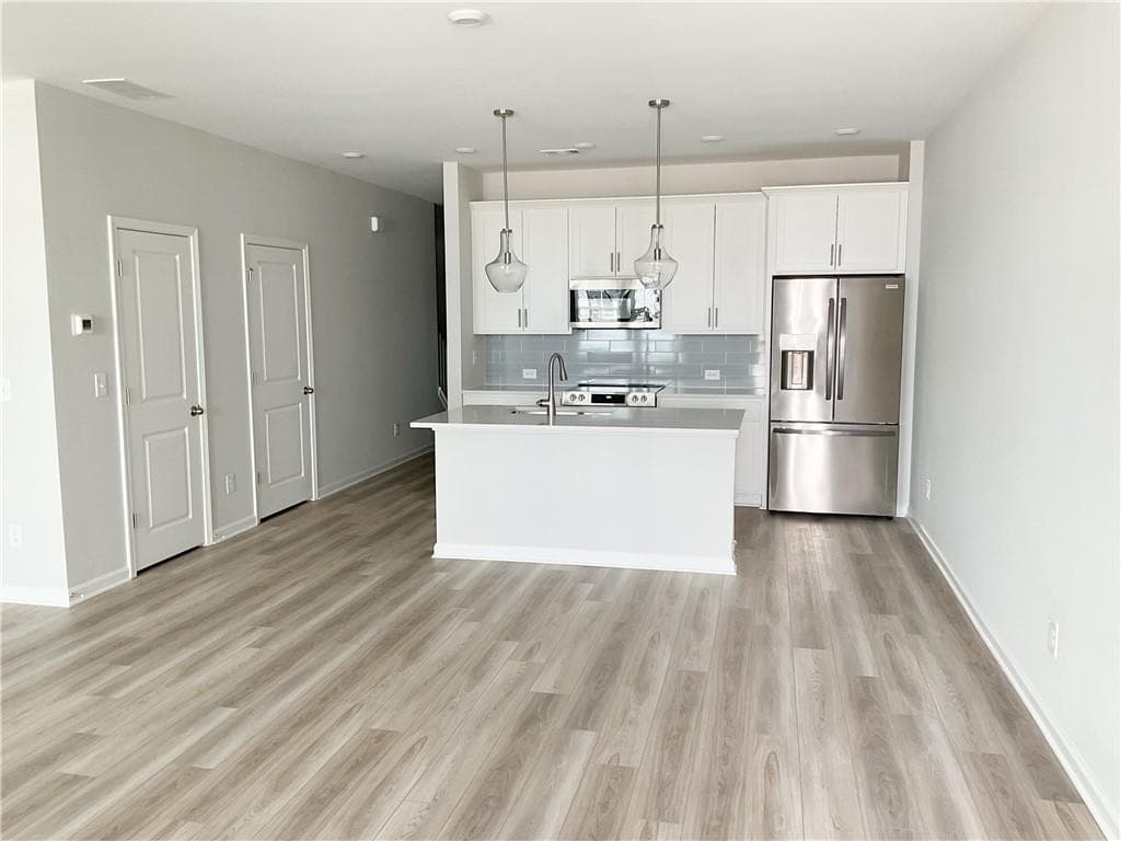 3 bedroom, 3 bathroom, 1,764 sq ft townhouse for rent at 483 Crown Drive, Emerson, GA 30137 for $2,050 a month — photo 5