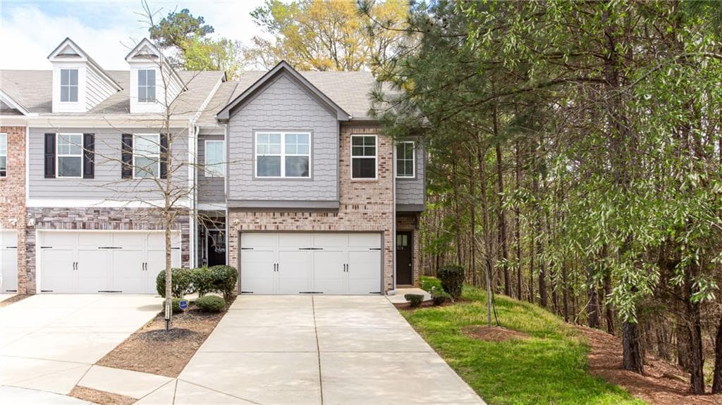 3 bedroom, 3 bathroom, 1,824 sq ft townhouse sold at 2828 Ellis Pointe Avenue, Conyers, GA 30094
