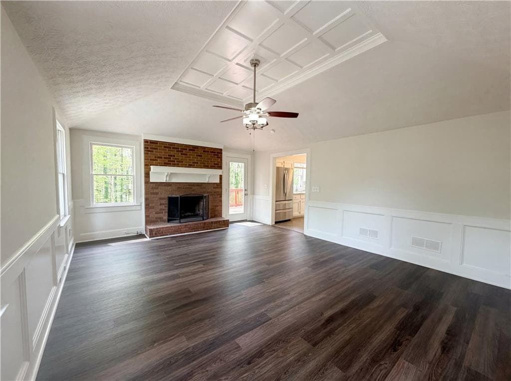 3 bedroom, 3 bathroom, 3,846 sq ft single family residence for sale at 4479 Alpine Court, Snellville, GA 30039 — photo 3