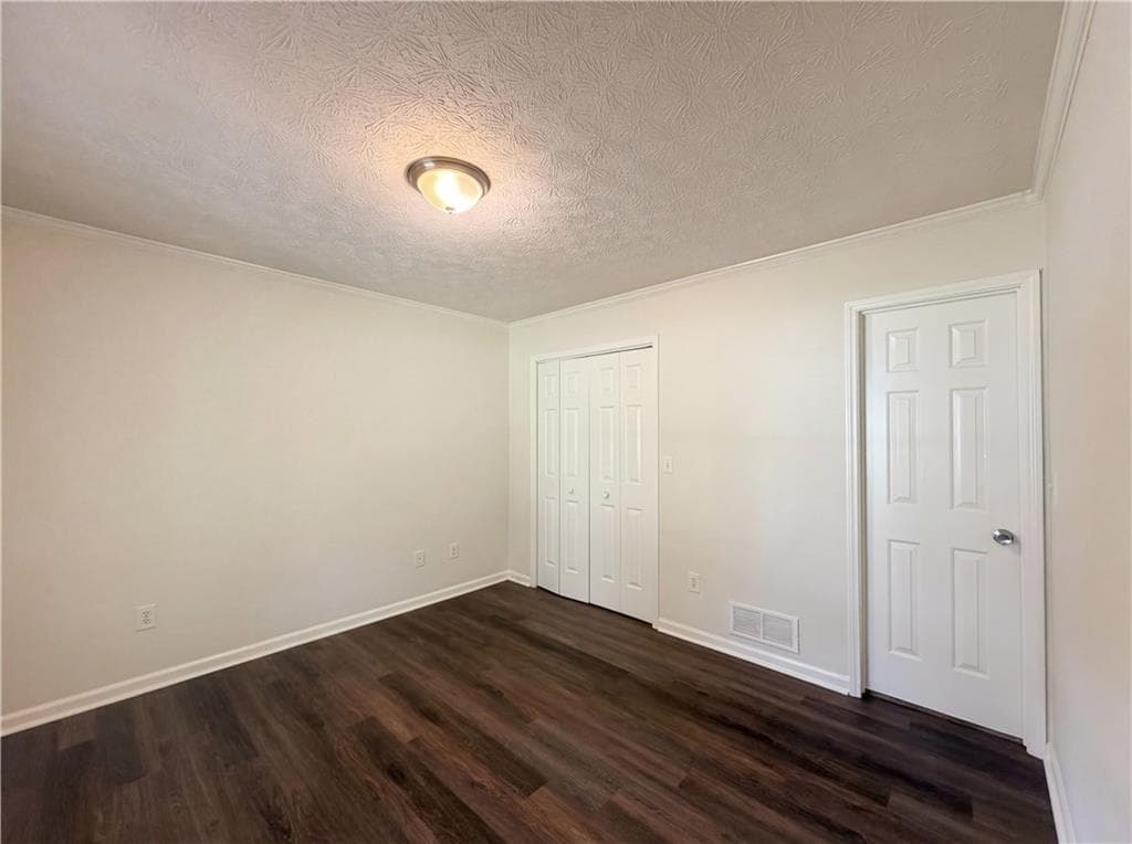 3 bedroom, 3 bathroom, 3,846 sq ft single family residence for sale at 4479 Alpine Court, Snellville, GA 30039 — photo 4