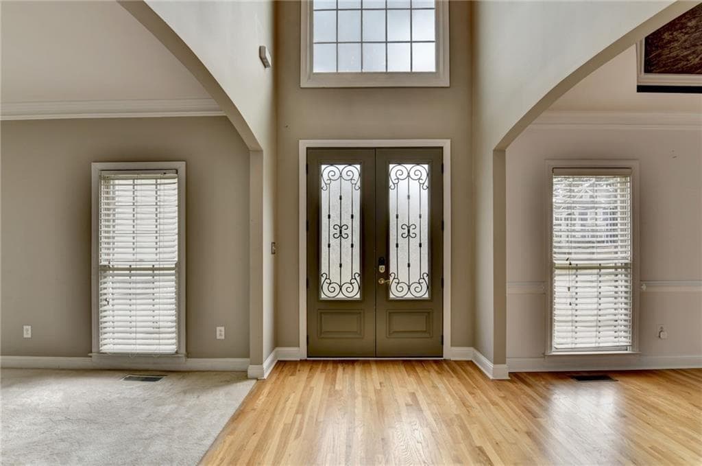 6 bedroom, 5 bathroom, 2,943 sq ft single family residence for sale at 1015 Rowe Oak Circle, Lawrenceville, GA 30043 — photo 4