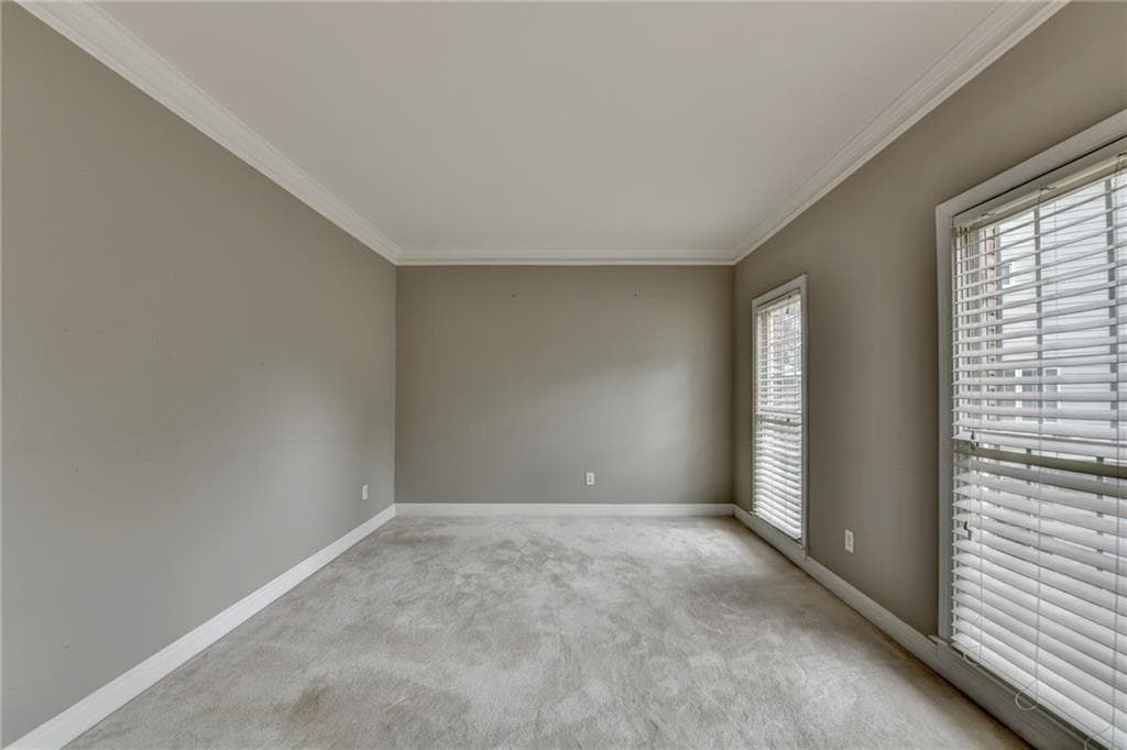6 bedroom, 5 bathroom, 2,943 sq ft single family residence for sale at 1015 Rowe Oak Circle, Lawrenceville, GA 30043 — photo 5