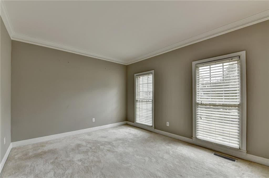 6 bedroom, 5 bathroom, 2,943 sq ft single family residence for sale at 1015 Rowe Oak Circle, Lawrenceville, GA 30043 — photo 6