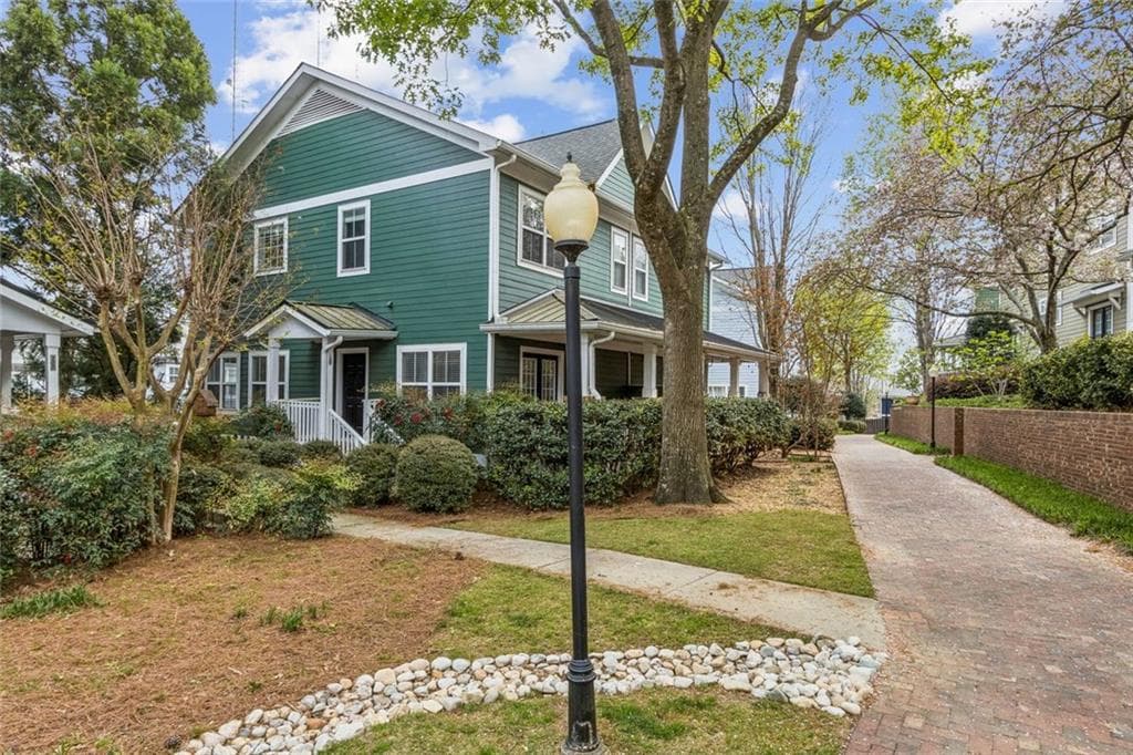 3 bedroom, 4 bathroom, 2,218 sq ft townhouse sold at 279 Carlyle Park Drive, Atlanta, GA 30307