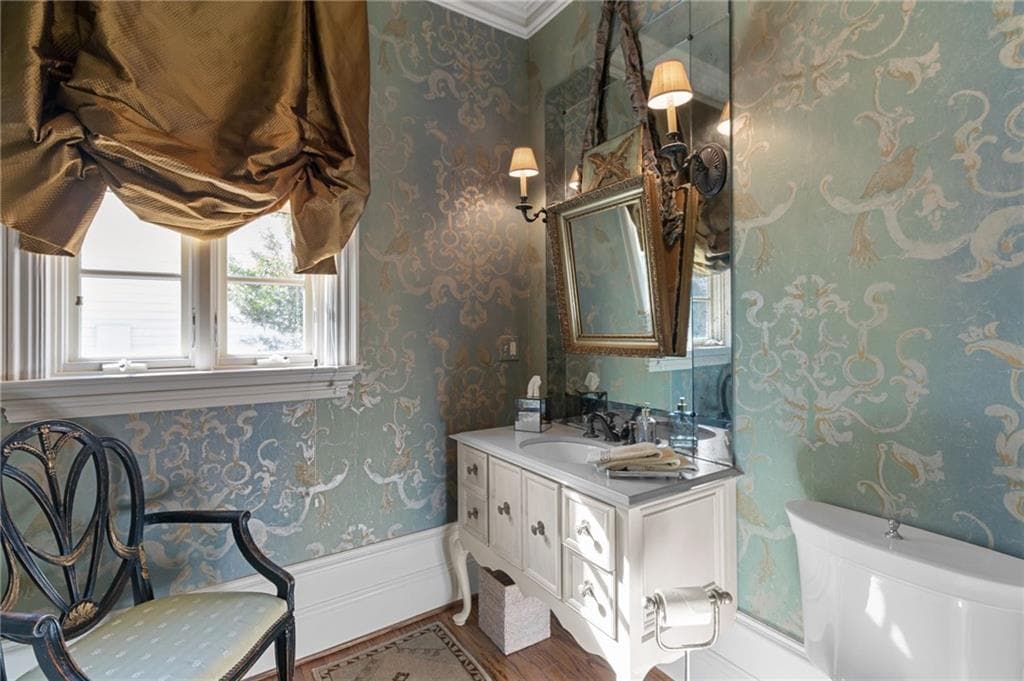 6 bedroom, 8 bathroom, 10,600 sq ft single family residence for sale at 70 W Brookhaven Drive, Atlanta, GA 30319 — photo 10