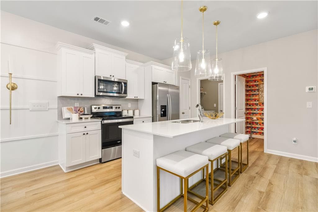 3 bedroom, 3 bathroom, 1,941 sq ft townhouse under contract at 236 Sanctuary Drive, Mcdonough, GA 30253 — photo 10