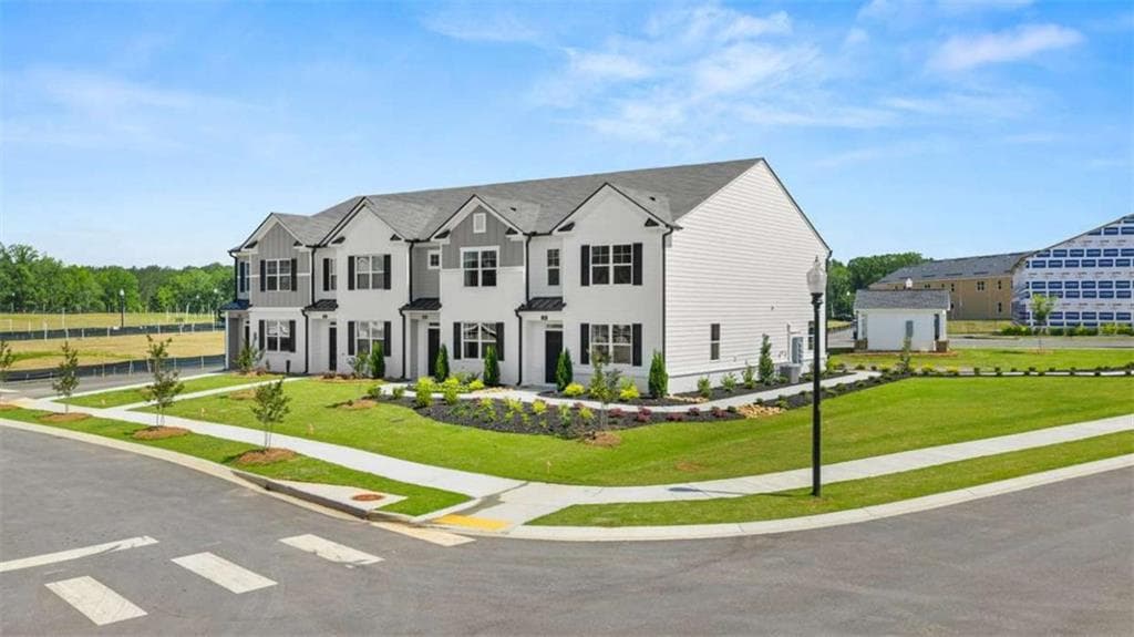 3 bedroom, 3 bathroom, 1,655 sq ft townhouse for sale at 408 Reflection Drive, Stockbridge, GA 30281 — photo 4