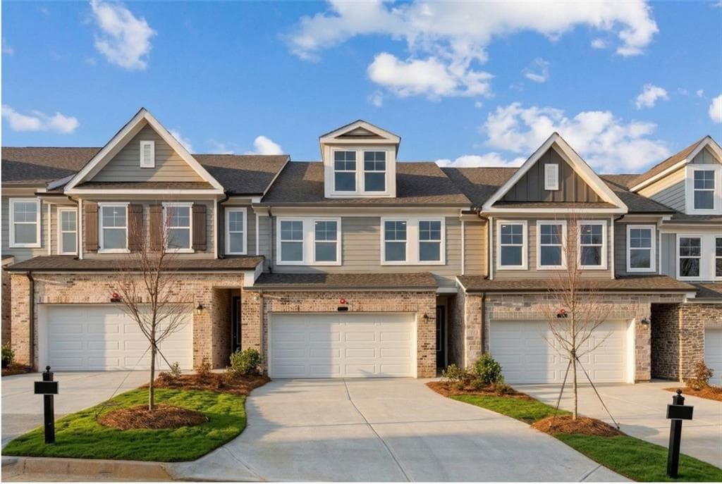 3 bedroom, 3 bathroom, 1,804 sq ft townhouse sold at 6215 Molo Lane 0662, Cumming, GA 30041