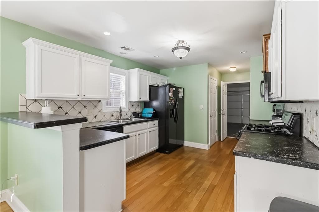 4 bedroom, 3 bathroom, 2,958 sq ft single family residence for sale at 2280 Hickory Station Circle, Snellville, GA 30078 — photo 7