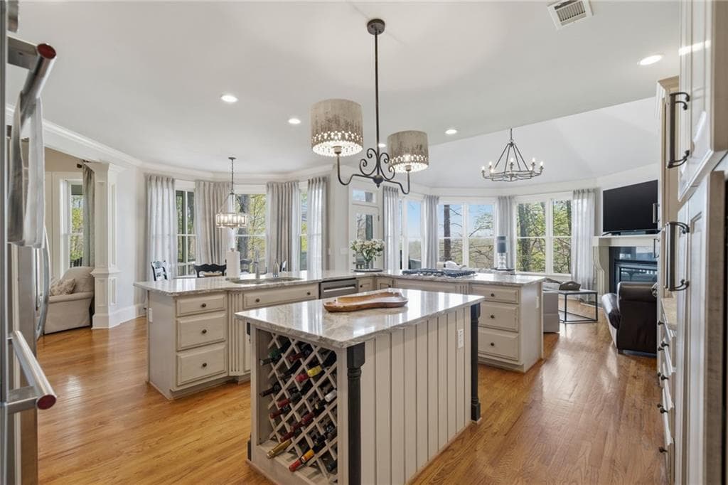 4 bedroom, 6 bathroom, 6,052 sq ft single family residence for sale at 447 Night Fire Drive, Dawsonville, GA 30534 — photo 4
