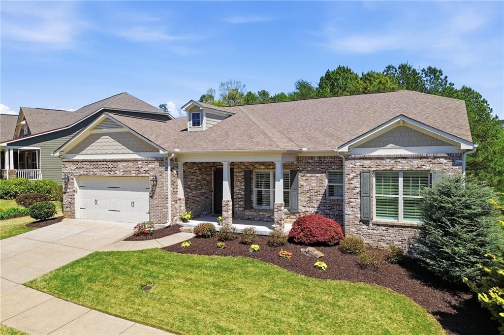 3 bedroom, 3 bathroom, 3,003 sq ft single family residence sold at 655 Hemlock Trail, Canton, GA 30114