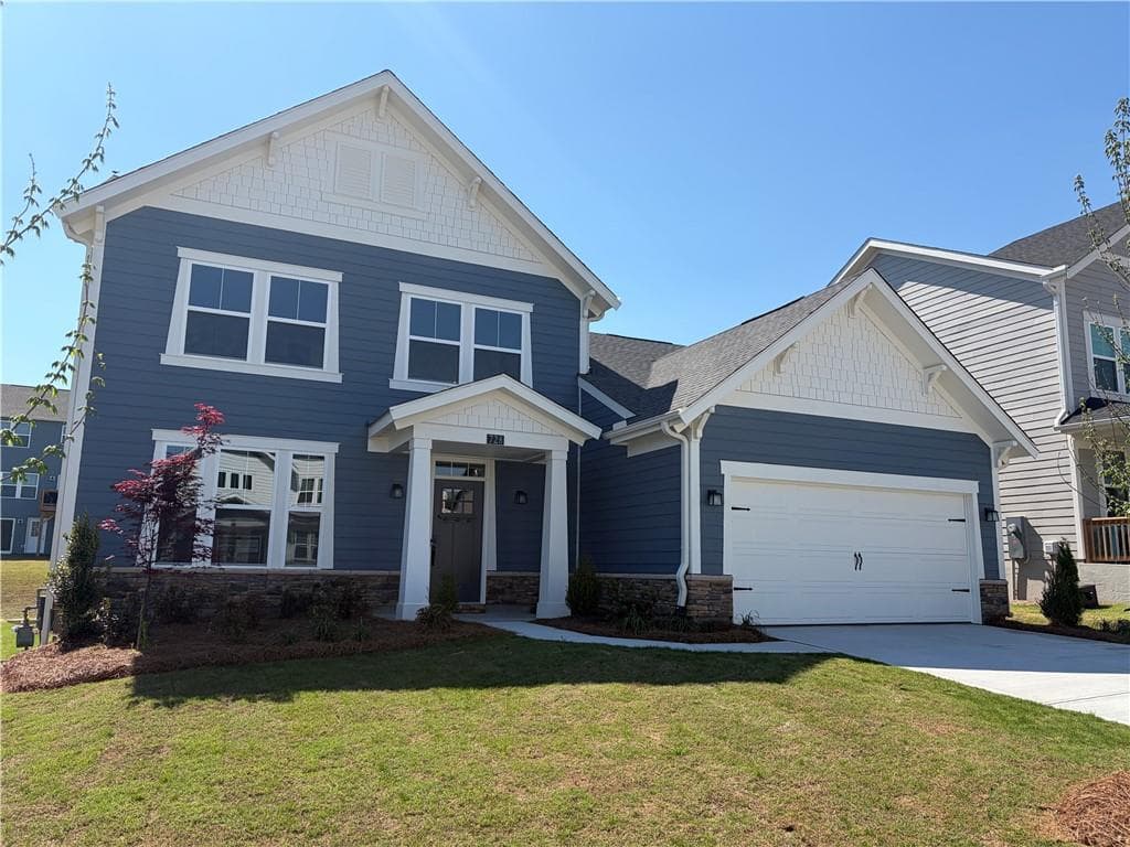 3 bedroom, 3 bathroom, 2,475 sq ft single family residence sold at 728 Crystal Lake Parkway, Hoschton, GA 30548