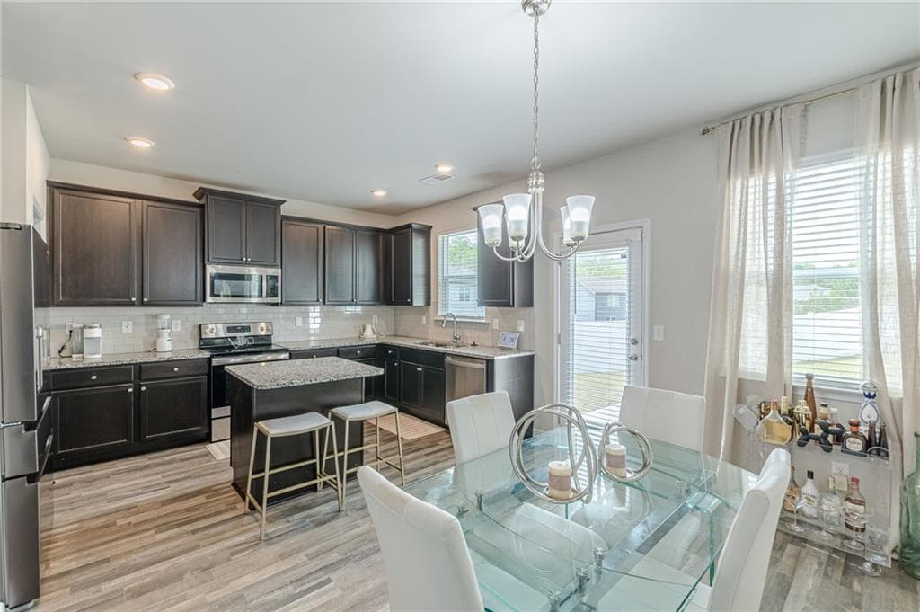 3 bedroom, 3 bathroom, 1,910 sq ft single family residence for sale at 7425 Faith Street, Fairburn, GA 30213 — photo 9