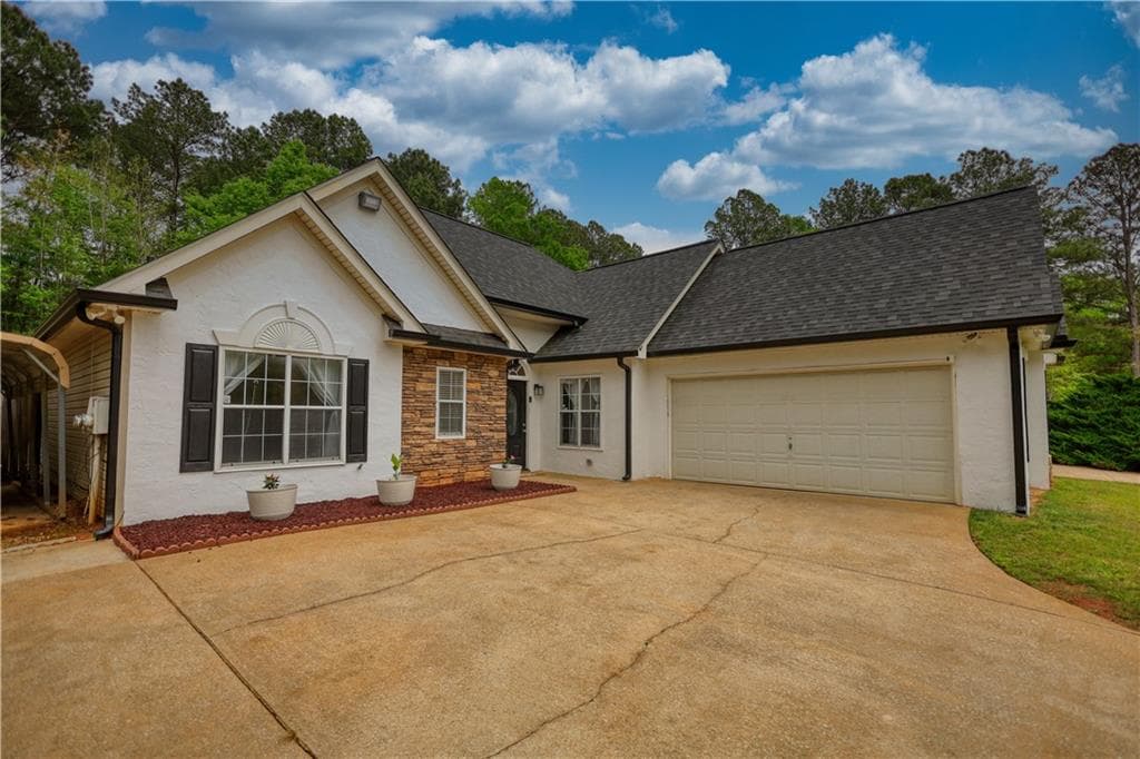 4 bedroom, 2 bathroom, 1,793 sq ft single family residence for sale at 115 Huntington Street, Covington, GA 30016 — photo 3