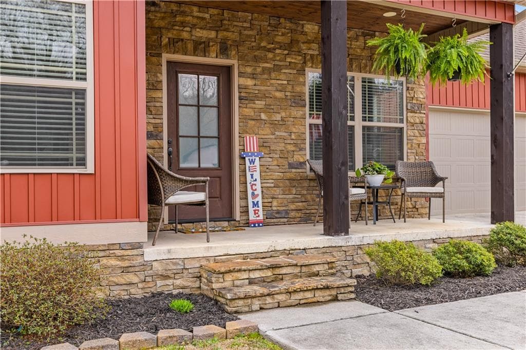 3 bedroom, 3 bathroom, 2,062 sq ft single family residence for sale at 1205 Baggett Road, Ringgold, GA 30736 — photo 2
