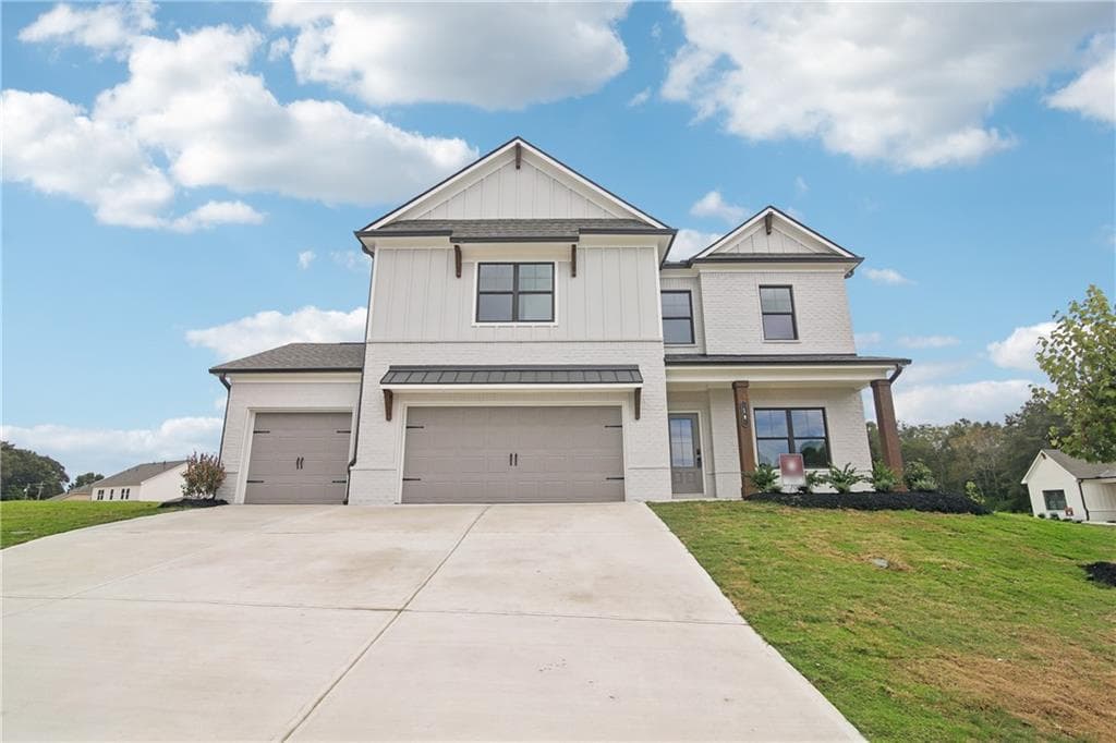 5 bedroom, 3 bathroom, 2,535 sq ft single family residence under contract at 39 Cardinal Ridge Court, Winder, GA 30680 — photo 3