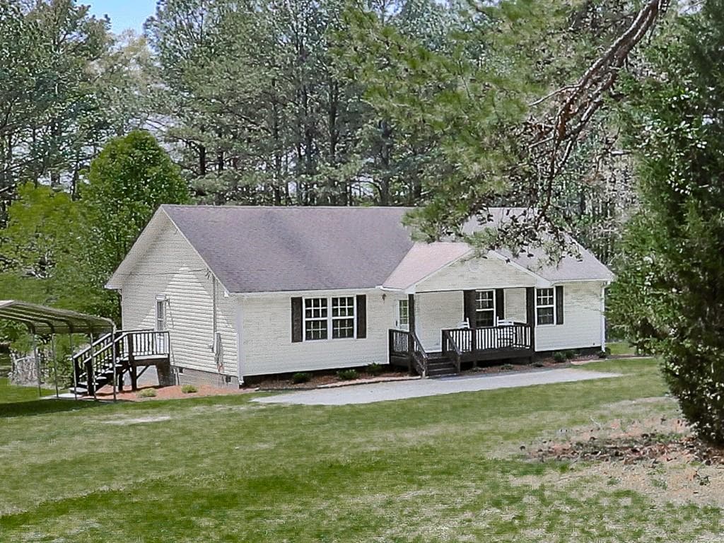 900 Everett Springs Road, Calhoun, GA 30701 — most recent listing photo
