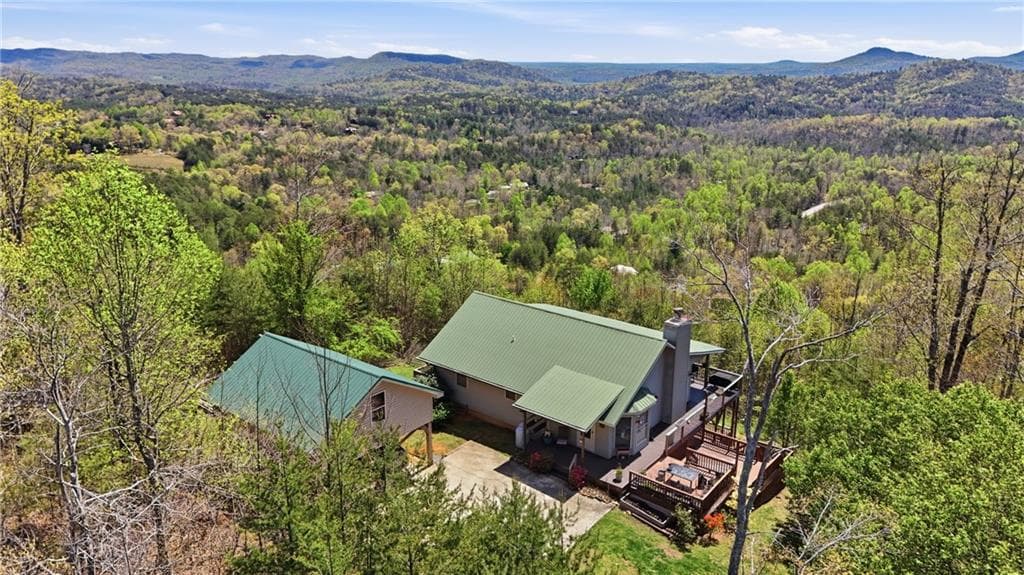 3 bedroom, 2 bathroom, 2,240 sq ft single family residence for sale at 378 Matadore Vista, Sautee Nacoochee, GA 30571 — photo 8