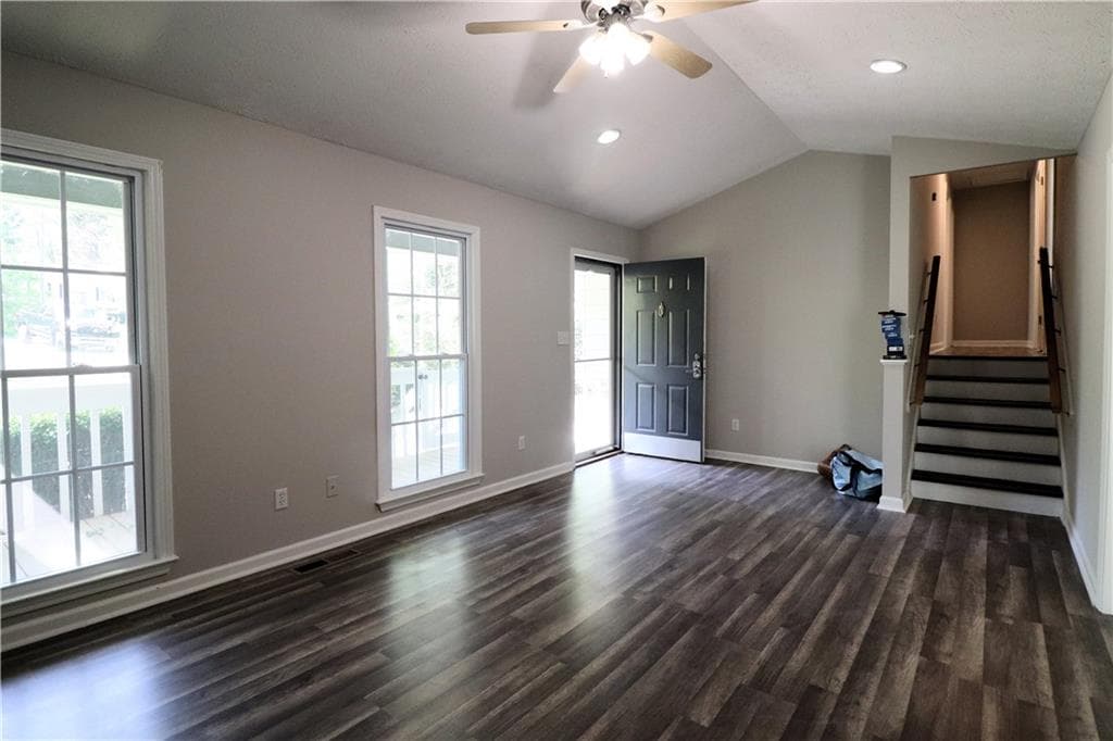 4 bedroom, 2 bathroom, 1,740 sq ft single family residence under contract at 192 Deerfield Drive, Hiram, GA 30141 — photo 6