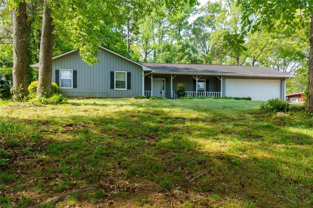 20 Lakeside Drive, Ellenwood, GA 30294 — most recent listing photo
