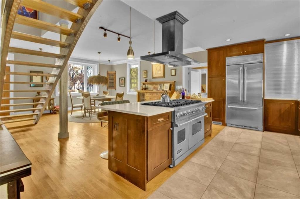 4 bedroom, 4 bathroom, 3,100 sq ft single family residence for sale at 2221 Highview Road, Atlanta, GA 30311 — photo 6