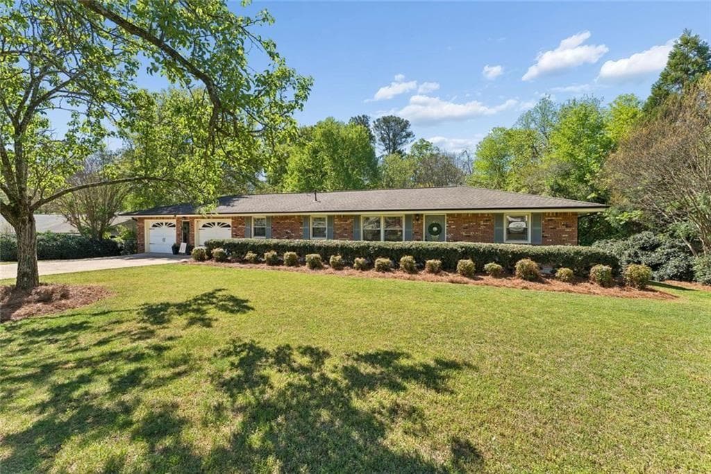 668 Debra Drive, Marietta, GA 30066 — most recent listing photo