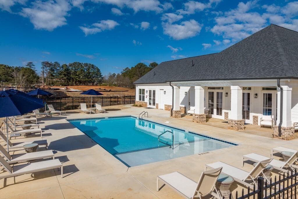 2 bedroom, 3 bathroom, 977 sq ft townhouse for rent at 513 Kirkland Road Caraway, Covington, GA 30016 for $1,731 a month — photo 2