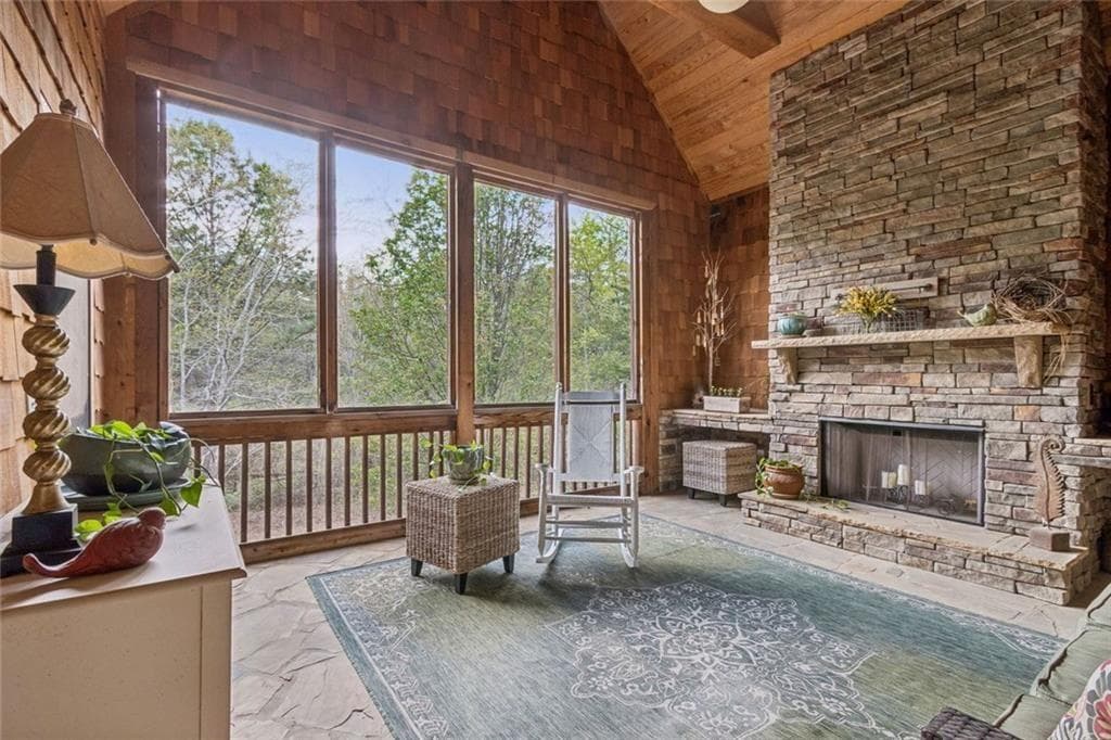 6 bedroom, 4 bathroom, 6,865 sq ft single family residence under contract at 20 Stampede Pass, Rydal, GA 30171 — photo 4
