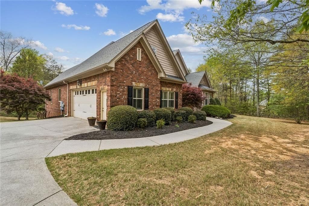 6 bedroom, 4 bathroom, 6,865 sq ft single family residence under contract at 20 Stampede Pass, Rydal, GA 30171 — photo 9