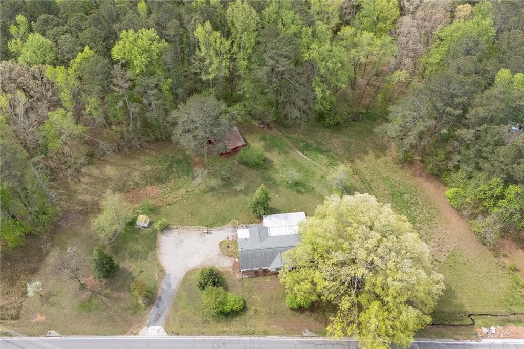 3 bedroom, 2 bathroom, 2,950 sq ft single family residence for sale at 2704 County Line Road, Acworth, GA 30101 — photo 2