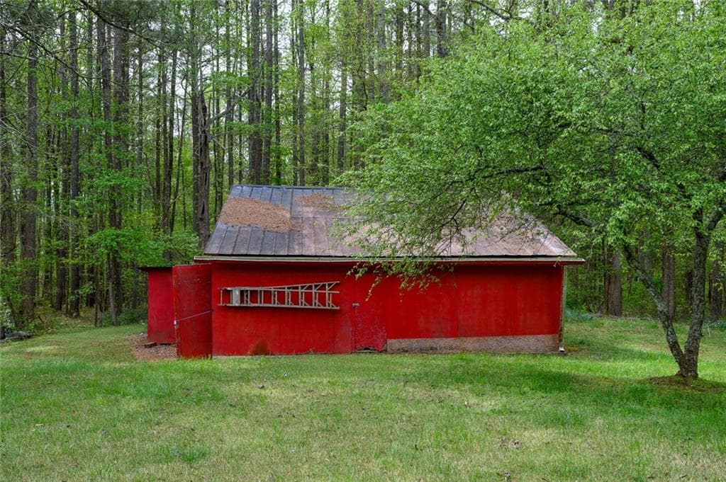 3 bedroom, 2 bathroom, 2,950 sq ft single family residence for sale at 2704 County Line Road, Acworth, GA 30101 — photo 7