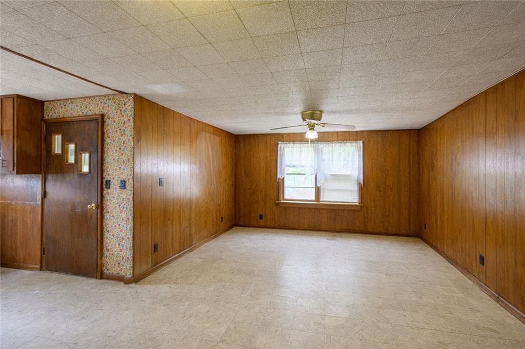 3 bedroom, 2 bathroom, 2,950 sq ft single family residence for sale at 2704 County Line Road, Acworth, GA 30101 — photo 8
