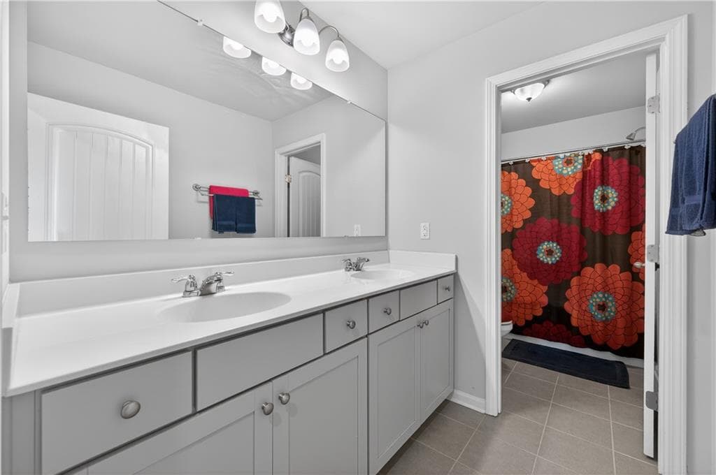 3 bedroom, 3 bathroom, 2,250 sq ft single family residence for sale at 6497 Crosscreek Lane, Flowery Branch, GA 30542 — photo 8