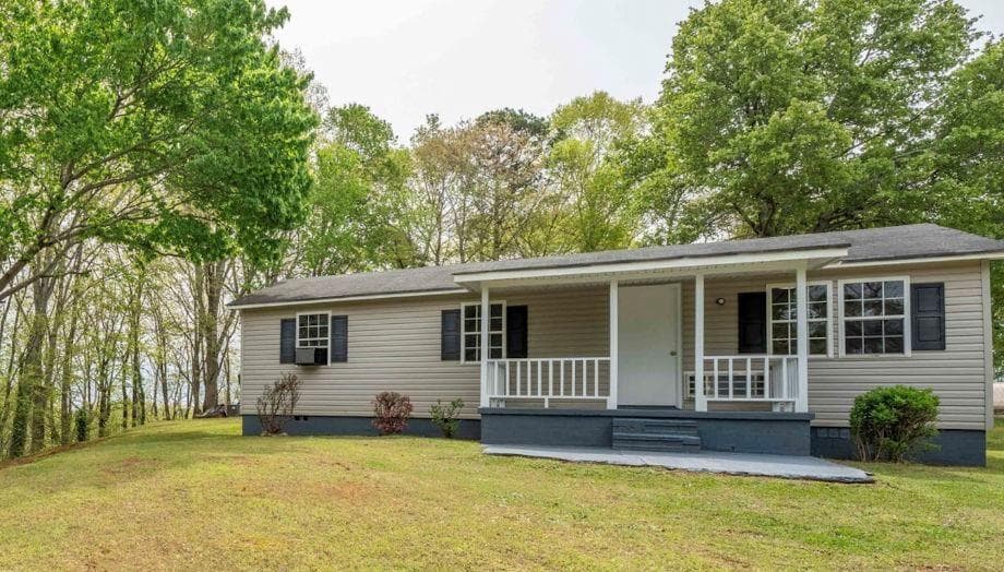 2427 Miller Lane, Gainesville, GA 30507 — most recent listing photo
