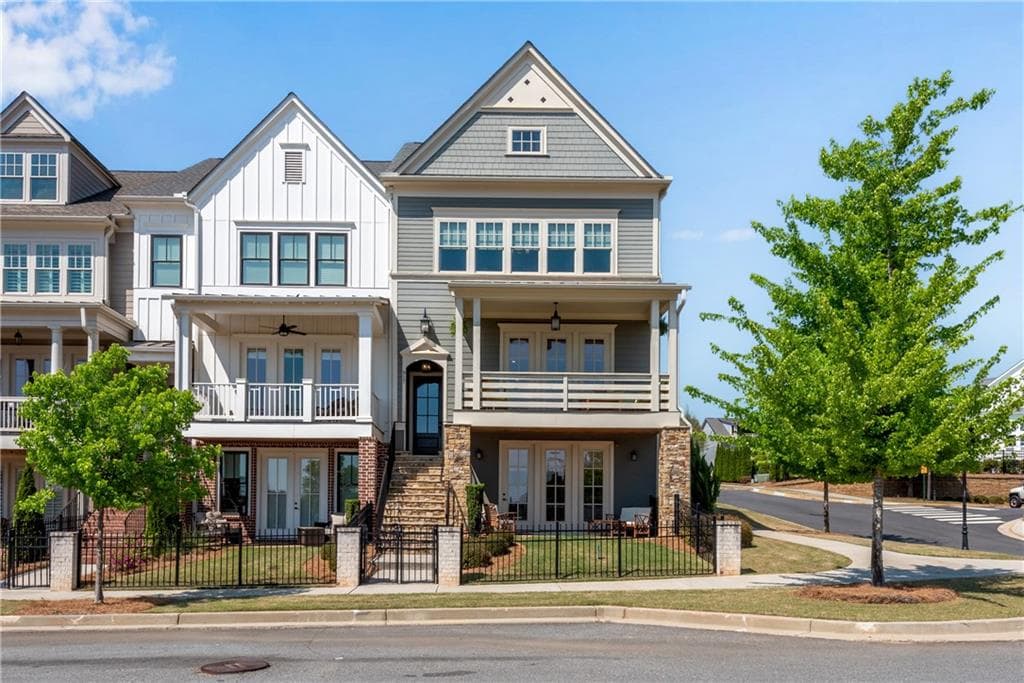 917 S On Main Drive, Woodstock, GA 30188 — most recent listing photo