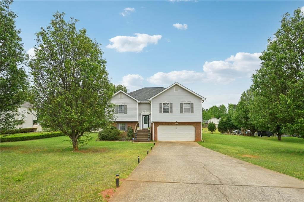 4 bedroom, 3 bathroom, 2,839 sq ft single family residence for sale at 224 Solomon Drive, Ellenwood, GA 30294 — photo 1 of 37