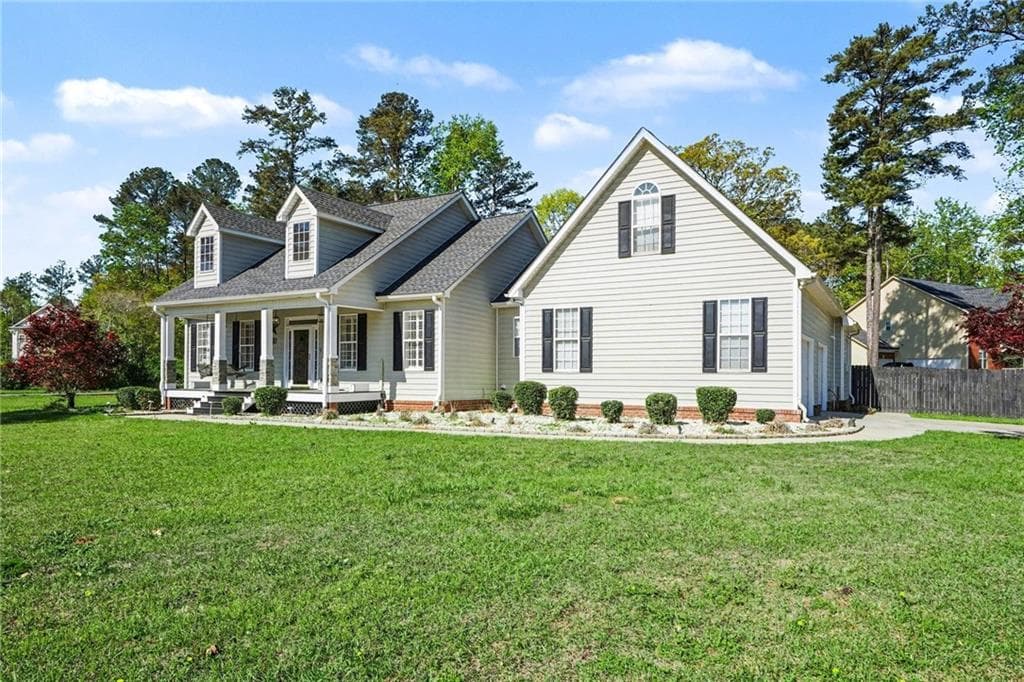 3 bedroom, 3 bathroom, 2,326 sq ft single family residence under contract at 100 O Dell Ridge, Newnan, GA 30263 — photo 3