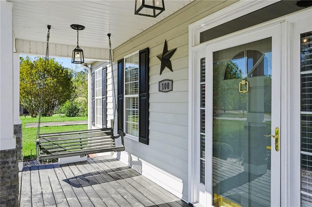 3 bedroom, 3 bathroom, 2,326 sq ft single family residence under contract at 100 O Dell Ridge, Newnan, GA 30263 — photo 4