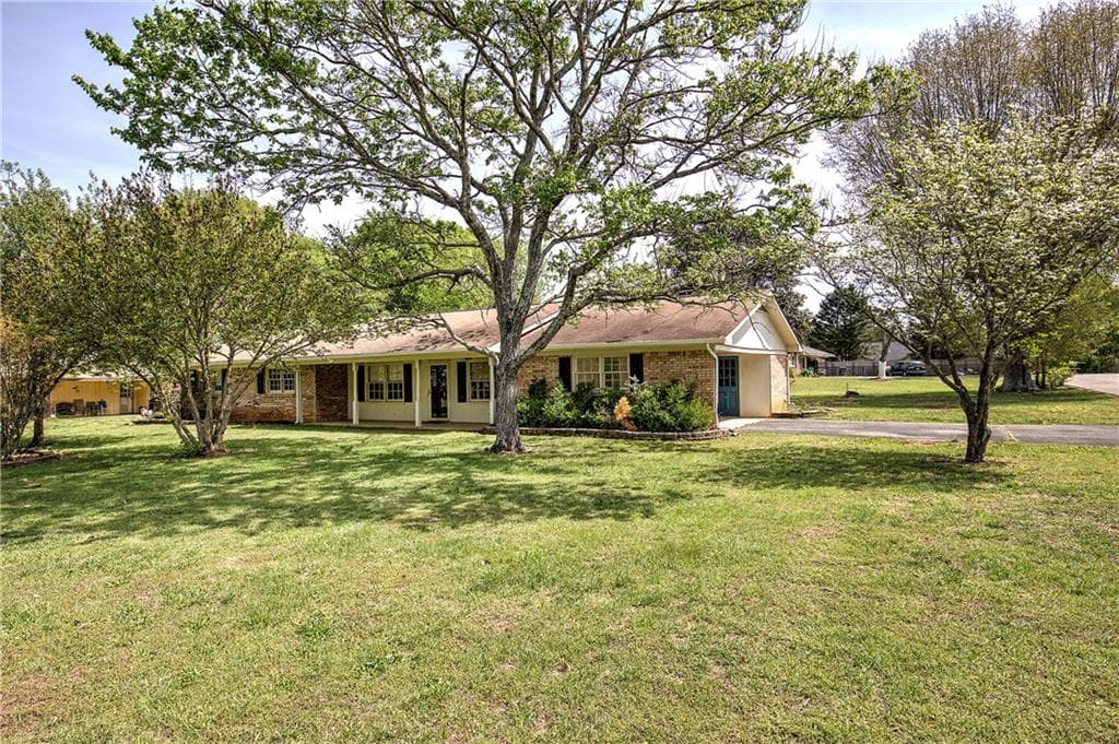 106 Tulip Way