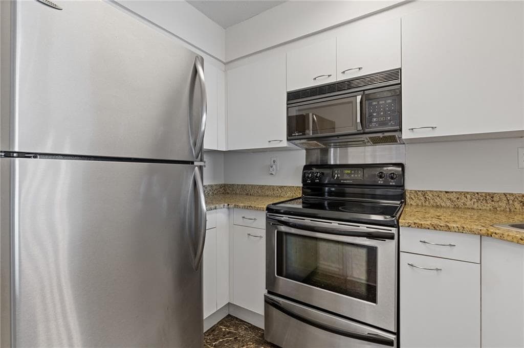 1 bedroom, 1 bathroom, 807 sq ft condominium for sale at 2870 Pharr Court S 1209, Atlanta, GA 30305 — photo 5