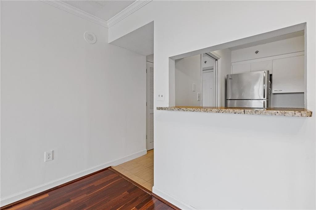1 bedroom, 1 bathroom, 807 sq ft condominium for sale at 2870 Pharr Court S 1209, Atlanta, GA 30305 — photo 8