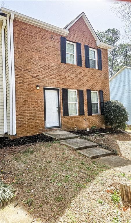 2 bedroom, 3 bathroom, 1,254 sq ft townhouse for sale at 5582 Windwood Road, Atlanta, GA 30349 — photo 2