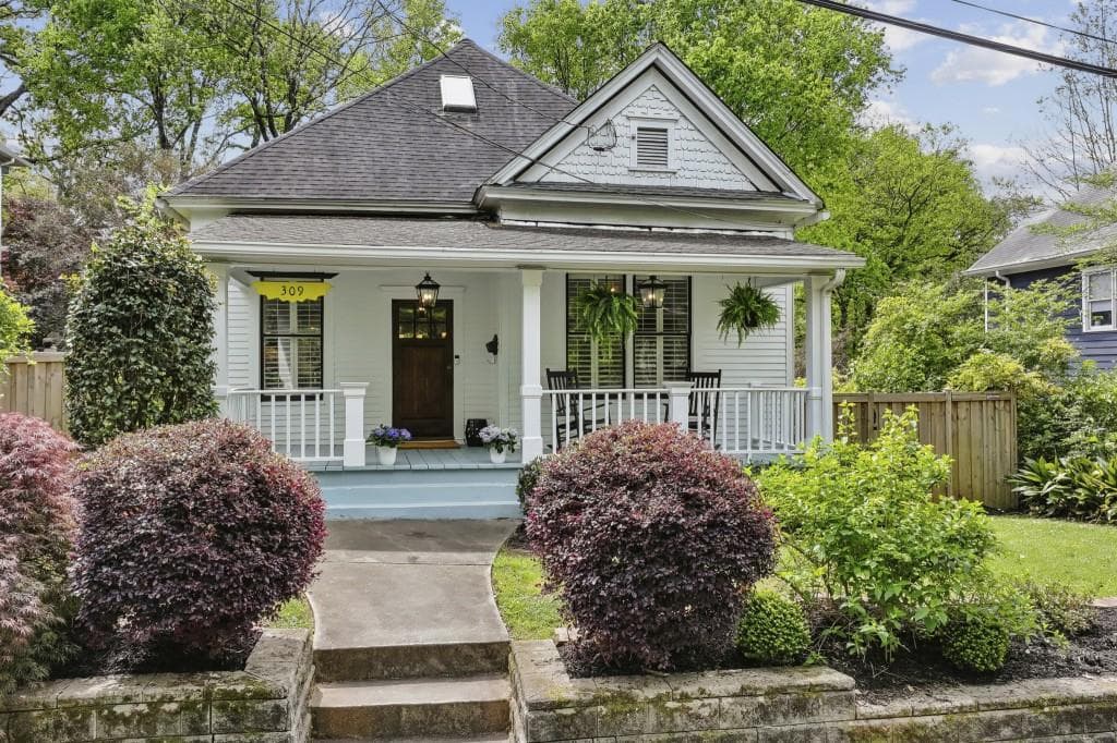 3 bedroom, 2 bathroom, 1,710 sq ft single family residence sold at 309 Pavillion Street, Atlanta, GA 30315